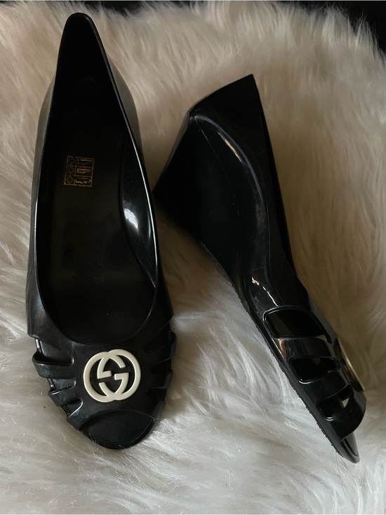 Gucci Shoes - Gucci Glossy Black Patent rubber interlocking GG logo